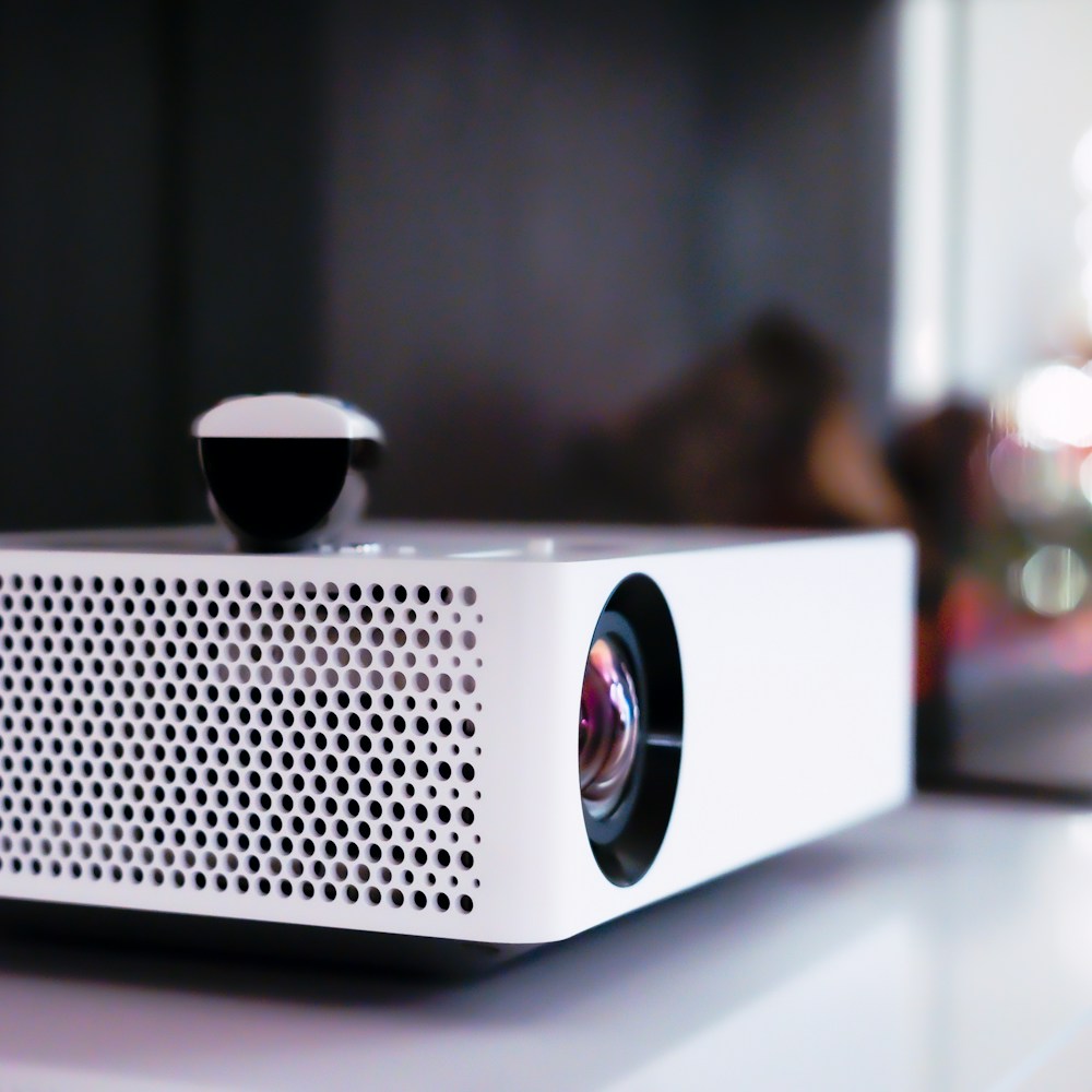 Proyector LED portátil Full HD